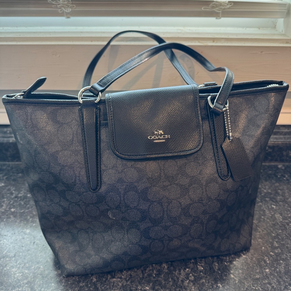 Coach‎ Signature Ward Tote Black Canvas
